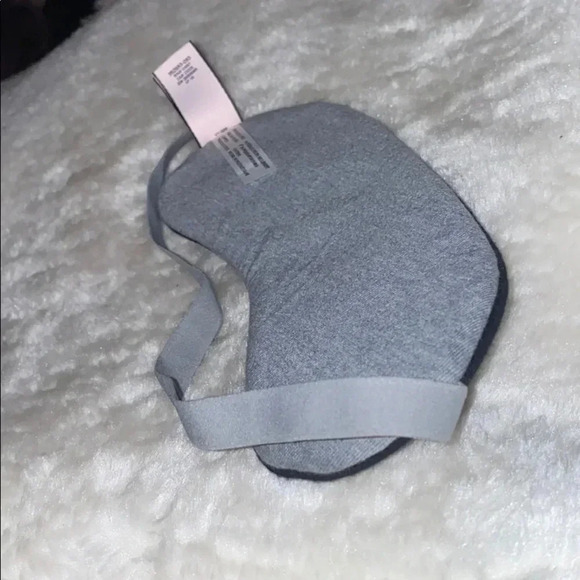 Victoria’s  Secret Ultra Soft Sleep Eye Mask/Cover - Picture 7 of 8